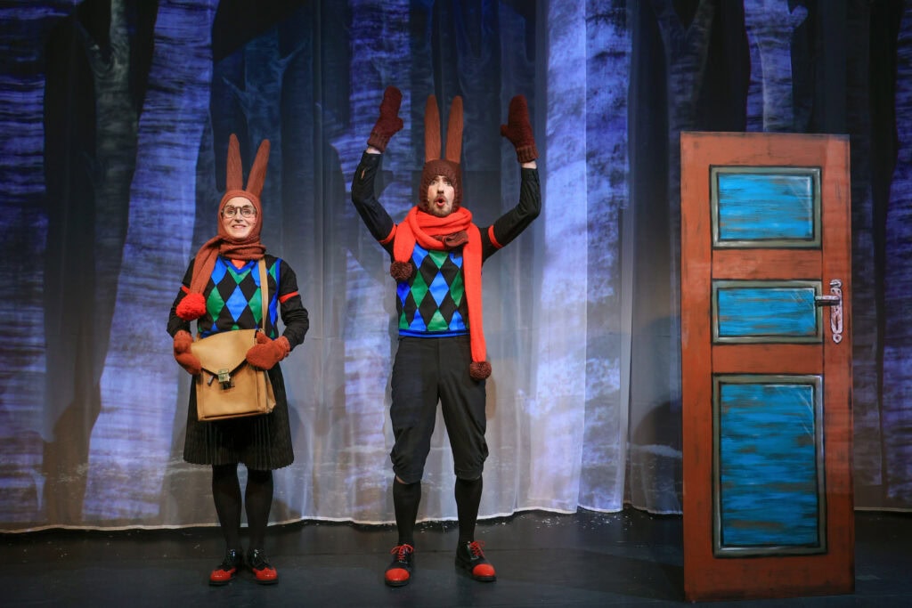 frank-alexander-engel--figurentheater-regie-puppen-kostueme-ausstattung--vom-nikolaus-und-dem-dummen-nuck--luise-von-der-crone--puppentheater-magdeburg--2024-bild-6.jpg